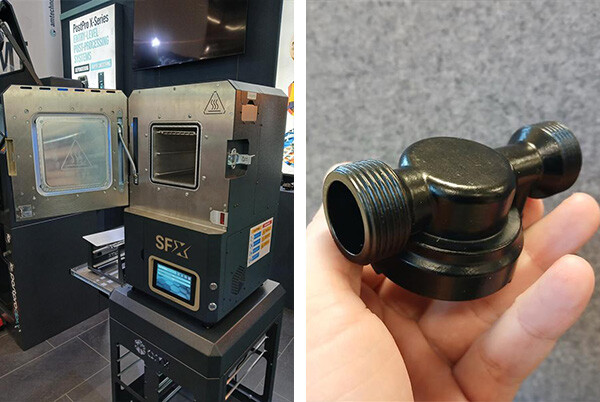 De AMT PostPro SFX en en FDM geprint onderdeel ge vapour smoothed